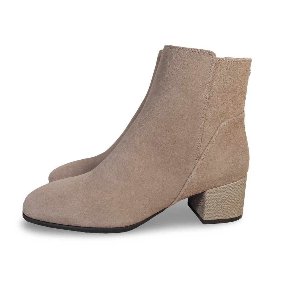 Donald Pliner Kelsee Women's 7.5M Suede Embossed Block Heel Ankle Boots Taupe